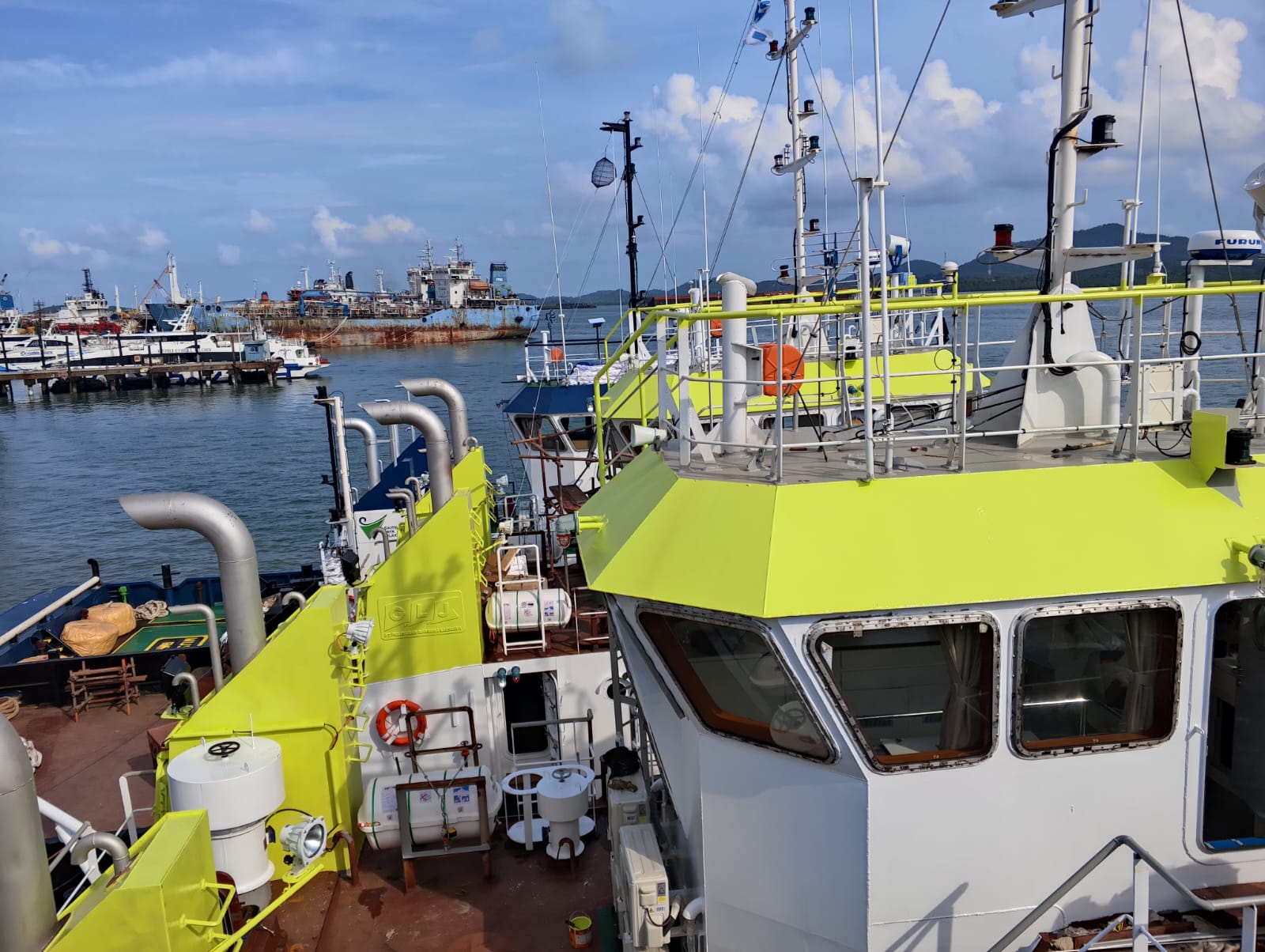Marine vessel